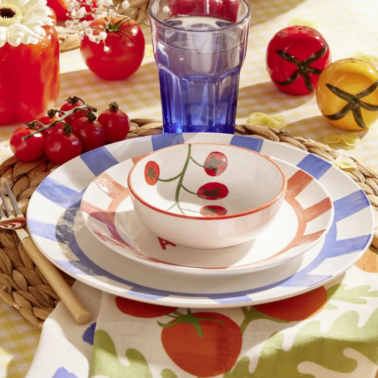 Salière et poivrière céramique forme tomate rouge et jaune Ø6xH4,5cm