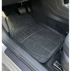 Set tapis de voiture x4 avant 43x70cm et arrière 42,5x43cm PVC noir < Gifi Discount