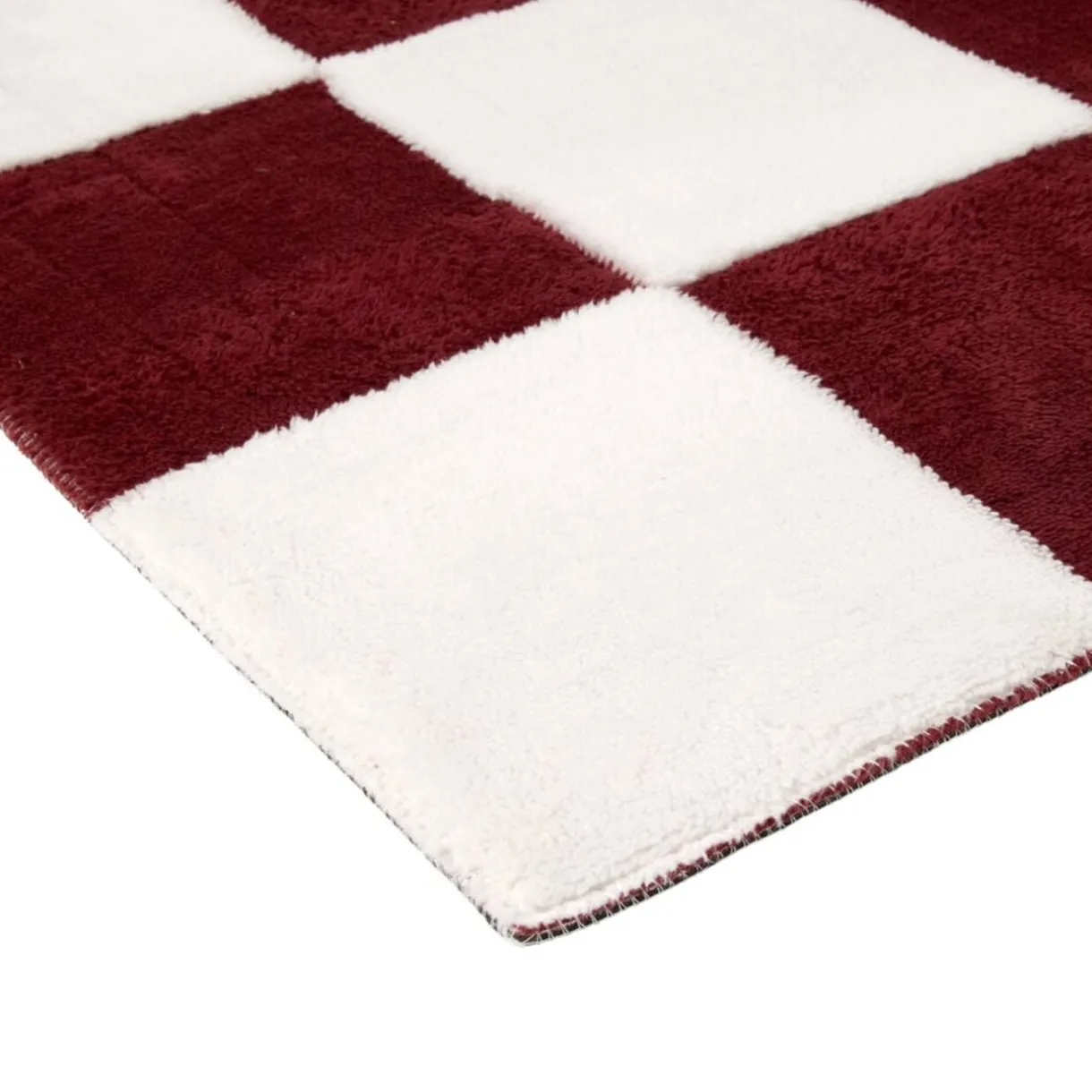 Tapis rectangulaire damier polyester 57x95cm (2 modèles rouge ou beige) < Gifi Hot