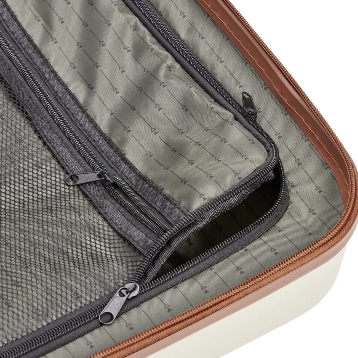 Valise cabine plastique ABS beige et marron avec cadenas 67x26xH44cm < Gifi