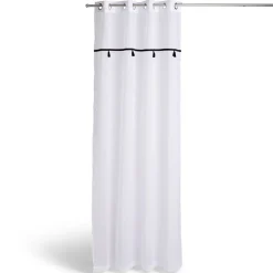 Voilage 140x240cm polyester blanc à pompons noirs < Gifi Discount