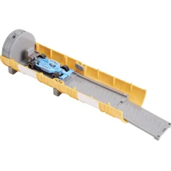 Voiture de course dans capsule avec catapulte et lanceur Ø7xH11cm (3 modèles) < Gifi Best
